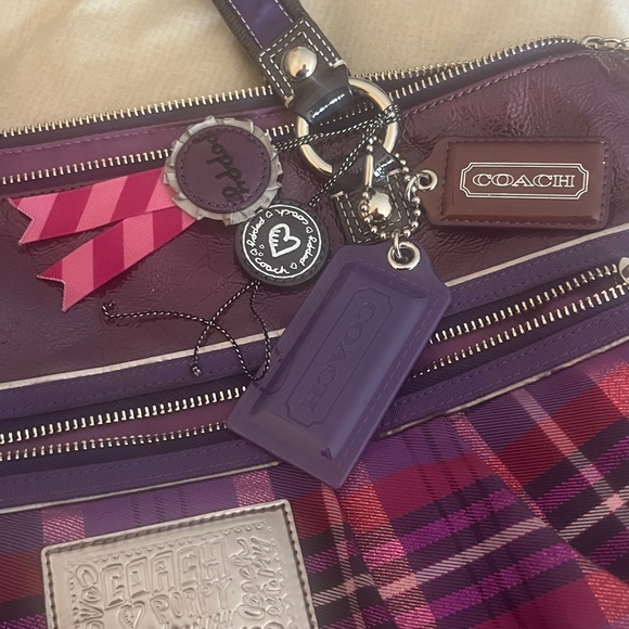 Coach Limited Edition Poppy Tartan Berry Plaid Large Glam Tote Bag - Picture 5 of 14